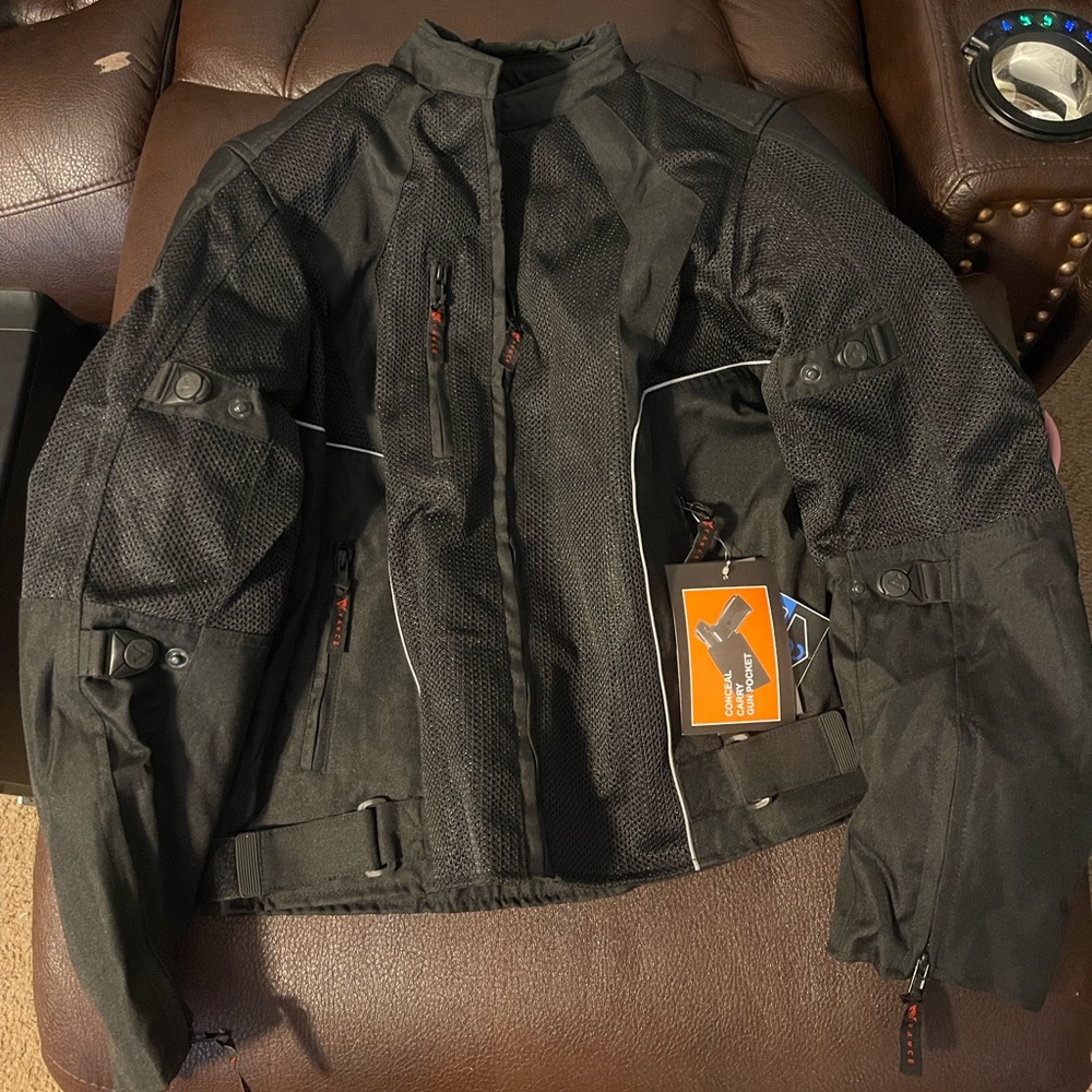 Brand New Women’s Vance Motorcycle Jacket Size XL